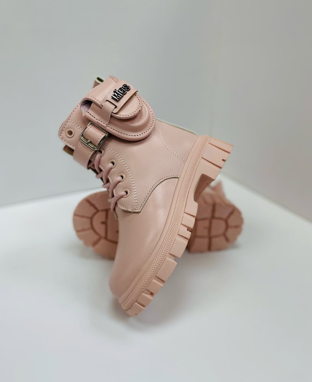 نیم بوت بچگانه مدل Mios