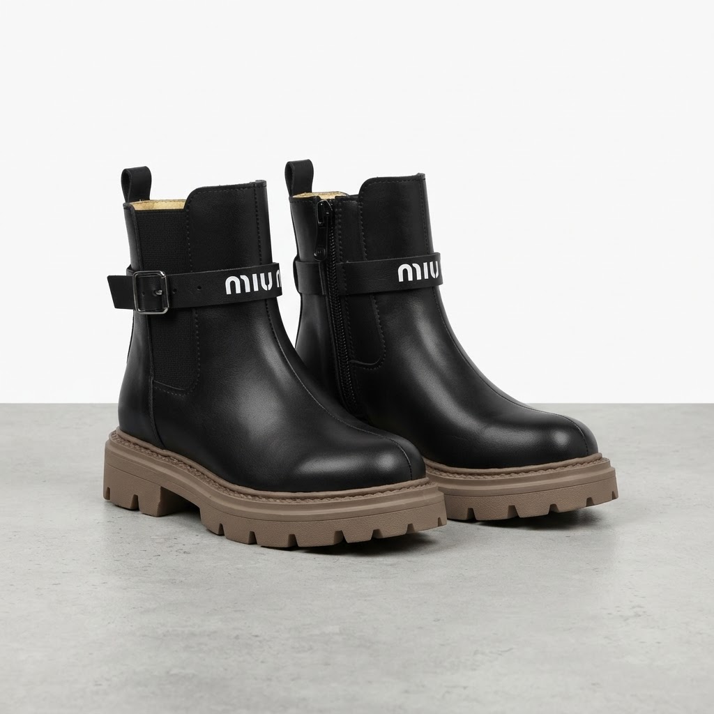 نیم بوت بچگانه چرمی زیپ دار مدل Miu Miu زیره نسکافه ای (با بند و سگک دور ساق) کد 3306
